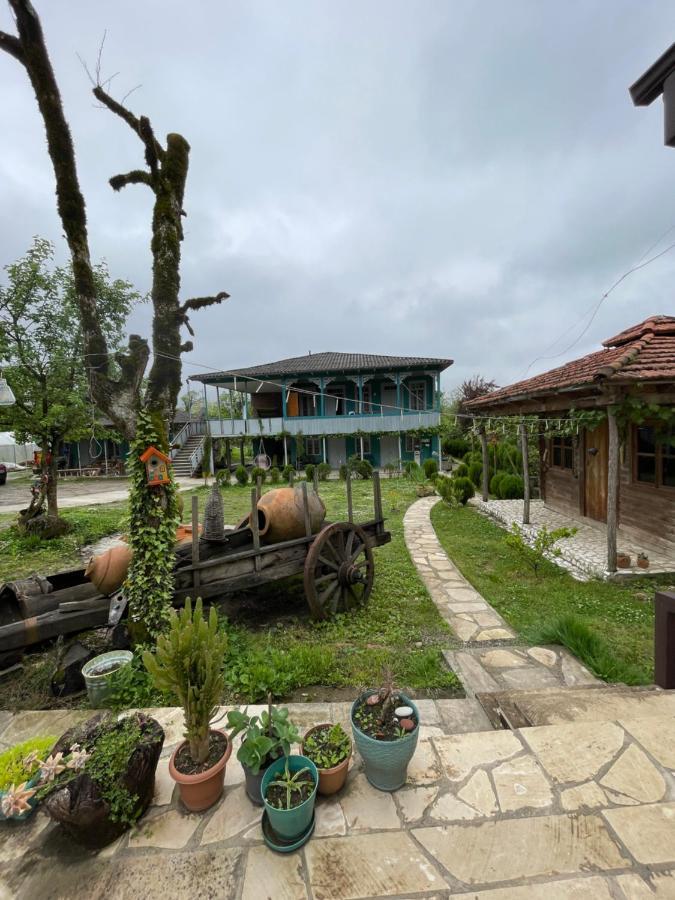Odo'S Guest House Martvili Exterior photo